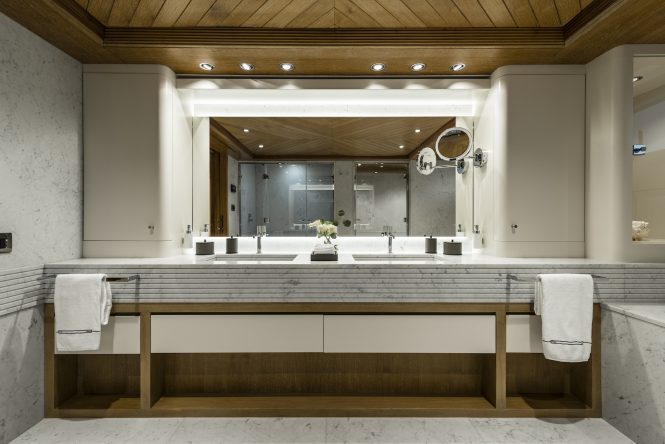 master ensuite bathroom