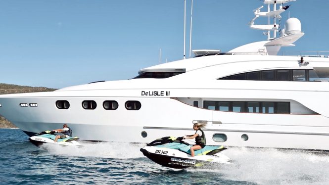 Luxury yacht DE LISLE III