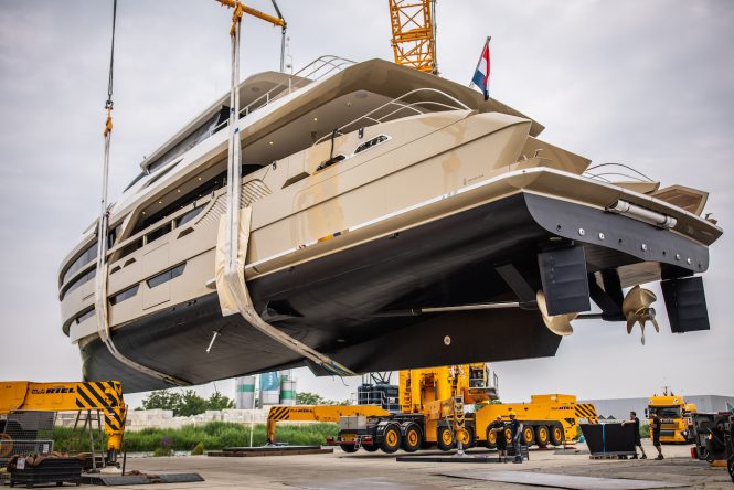 Van der Valk motor yacht Pilot - launch day