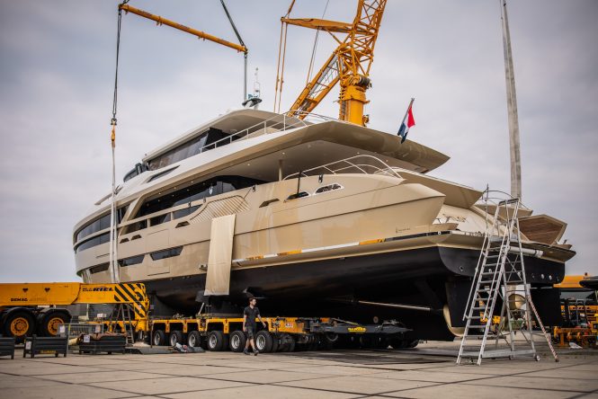 Van der Valk motor yacht Pilot - launch day