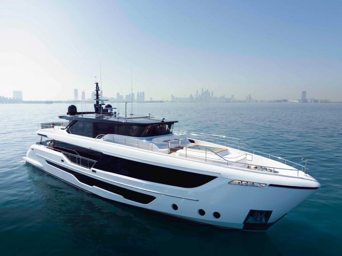 Luxury yacht SANDBANK