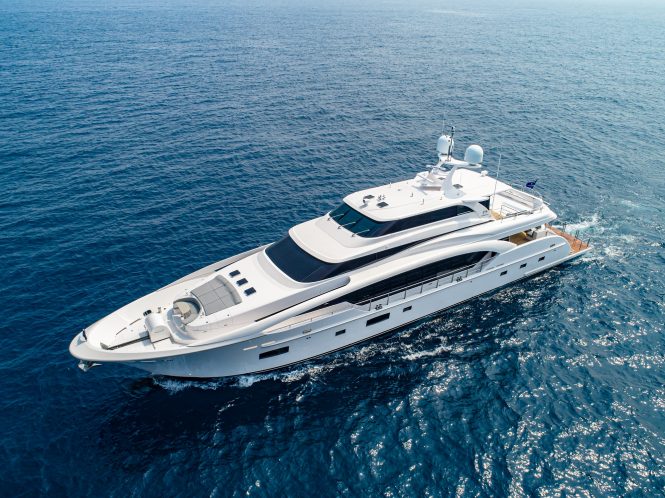 Luxury yacht VIN XAN