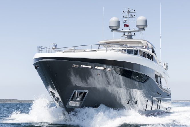 Luxury motor yacht ANTHEYA III