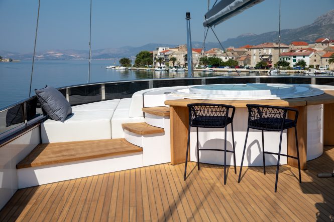 Sun deck jacuzzi