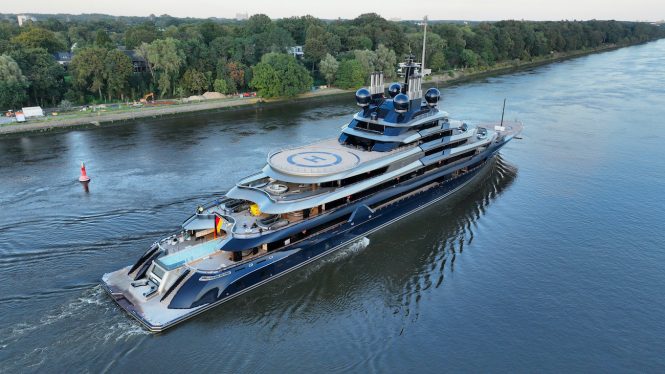 aerial view of the superyacht LUMINANCE  - Photo DrDuu