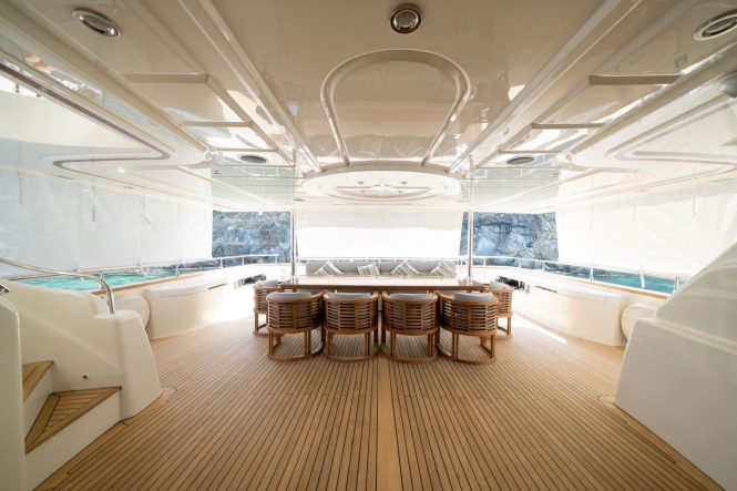 Main deck aft dining