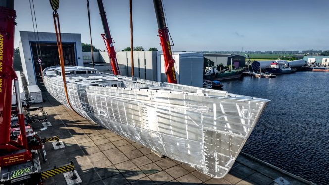 Sailing yacht MAXIMUS in construction - image Guy Fleury