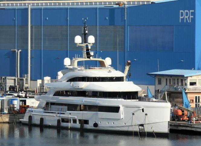 FB284 is launched - photo by Tony Davis