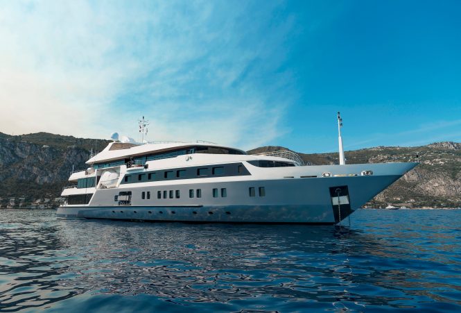 Luxury motor yacht SERENITY