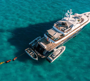 58m motor yacht UNBRIDLED offering 9 nights for the price of 7 in the Bahamas