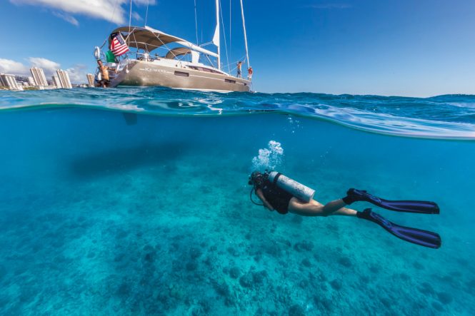 Diving on yacht charter - Tor Johnson photography