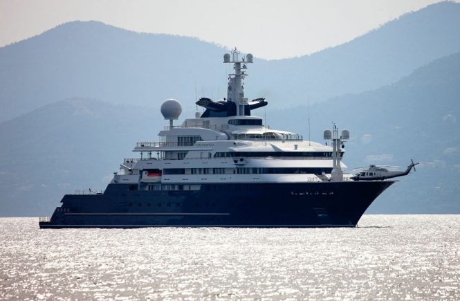Superyacht Octopus with helicopter