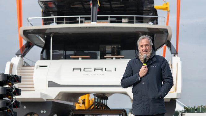 Luxury yacht ACALI