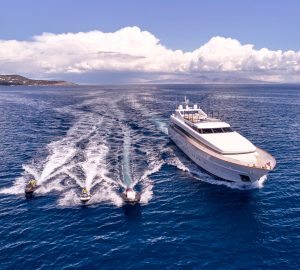 Motor yacht MOBIUS offer a 15% discount on charters until the end of February
