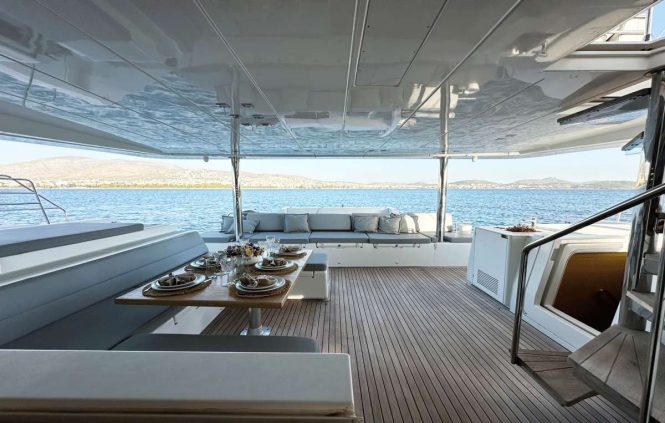 Generous aft cockpit