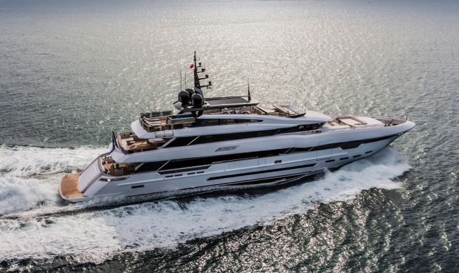 Motor yacht PARILLION