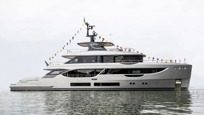 Luxury yacht SIRENA