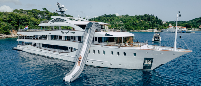 Luxury yacht SYMPHONY