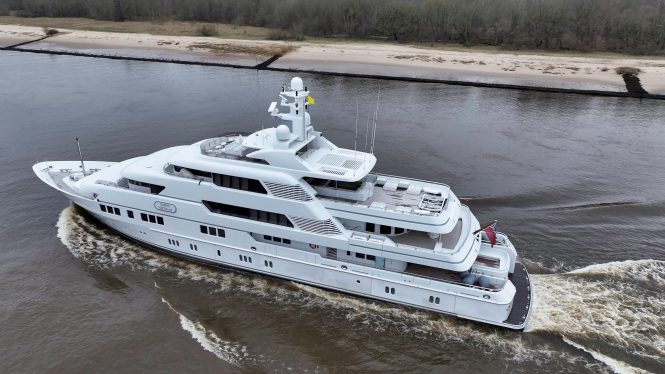 Superyacht SAINT NICOLAS en route to her refit - image from DrDuu