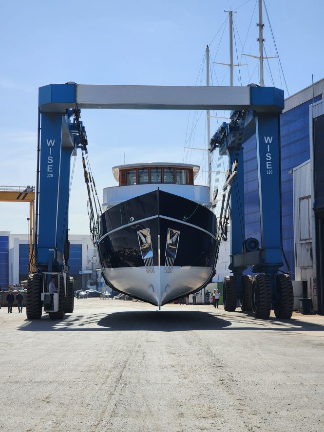 Superyacht FAR NIENTE launches