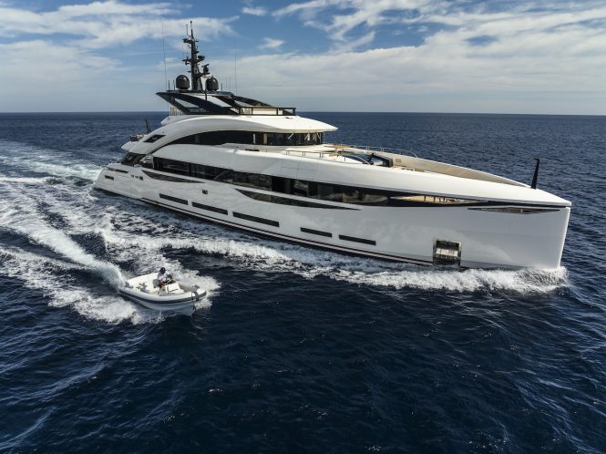 Motor yacht UV II - Credit Leonrdo Andreoni