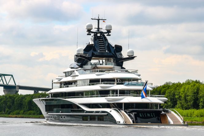 Luxury yacht Kismet ©Jonas Thelen Superyachtblog