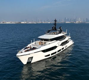 Luxury yacht GEULUNEL: A Striking New Majesty 120 Joins the Mediterranean Charter Fleet