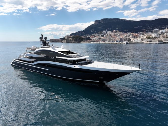 90m Superyacht LUNA: Charter Special for November–December 2025 in the Caribbean
