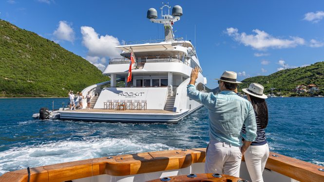 Luxury Yacht Charter - MY ROCK.IT