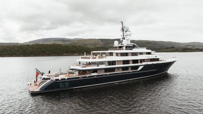 Motor yacht MOONSTONE