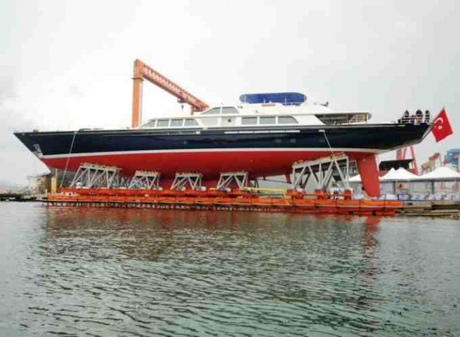 Sailing Yacht NAZENIN V Wins Judge Commendation in 2010 World Superyacht Awards