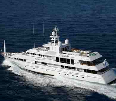 Feadship Yacht PEGASUS Wins Refit of the Year at Superyacht Wards