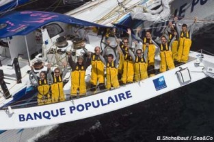 Yacht Banque Populaire Set New World Record