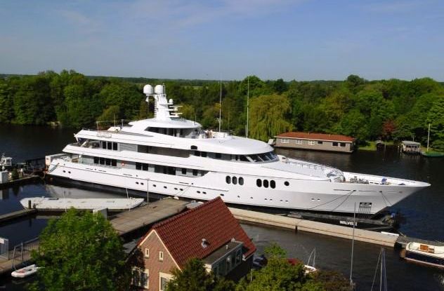 Feadship’s Royal Van Lent Expands Superyacht Building Underground