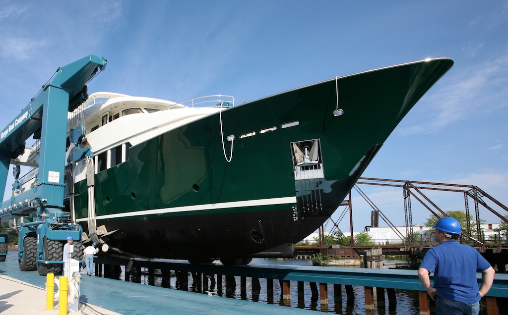 Distinctive Green Hull of the MY Sea Owl - Image courtesy of Burger Boat
