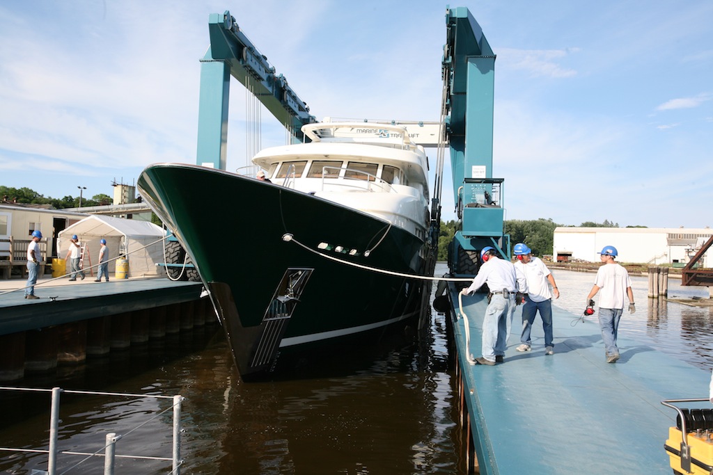 Sea Owl Motor Yacht Launch 2010 - Photo courtesy of Burger Boat
