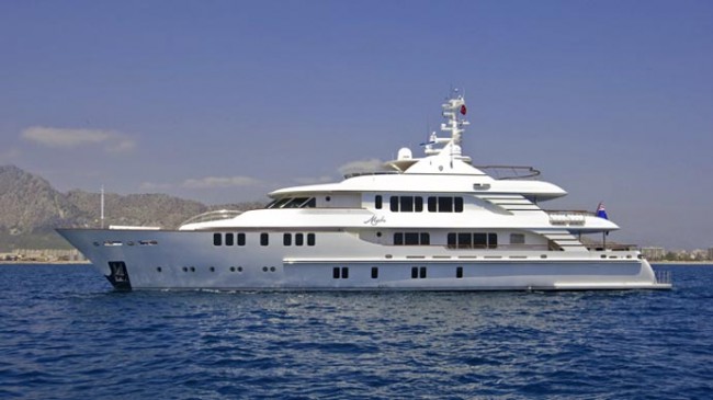 Superyacht MYSTIC’s interior by Schnaase Interior Design