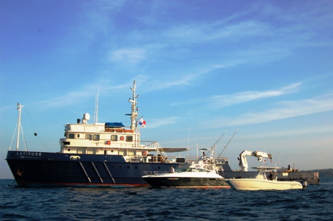 Expedition yacht LATITUDE