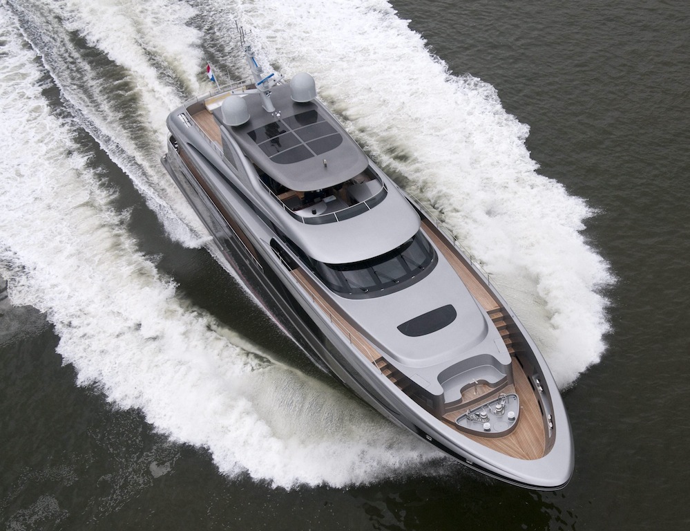 Motor Yacht LUCIA-M excels at sea trials