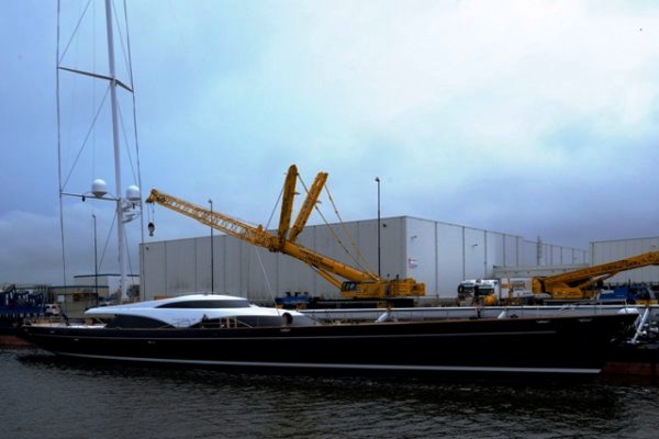 Sailing Superyacht Twizzle officially Launched and named.