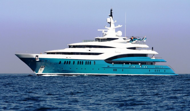 Yacht Sunrays