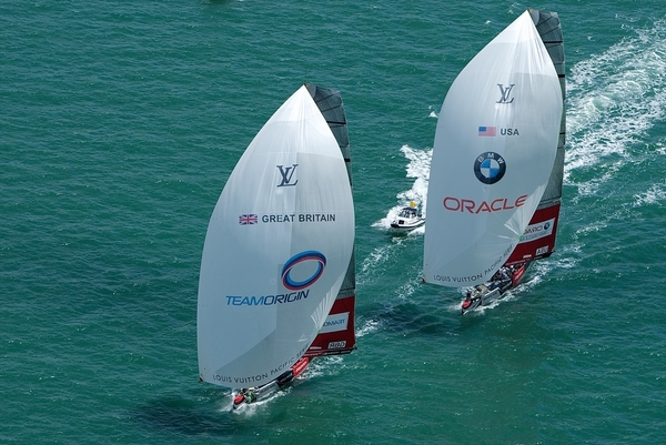 TEAMORIGIN & BMW ORACLE Racing - Photo Credit Leslie Greenhalgh TEAMORIGIN