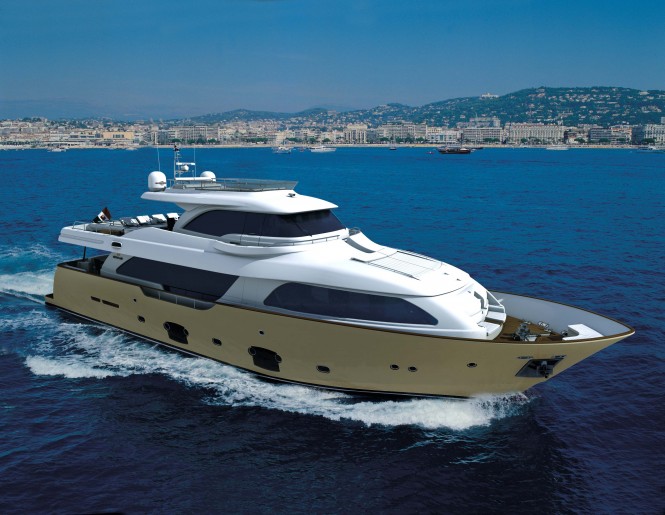 Motor Yacht Navetta 26 Crescendo by Ferretti