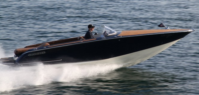Kazulin SportRunner 25 yacht tender