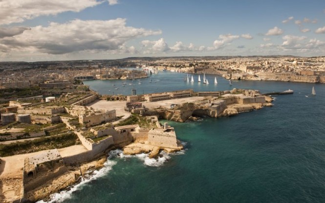 Rolex Middle Sea Race: Competitive international sailing yacht fleet registered.
