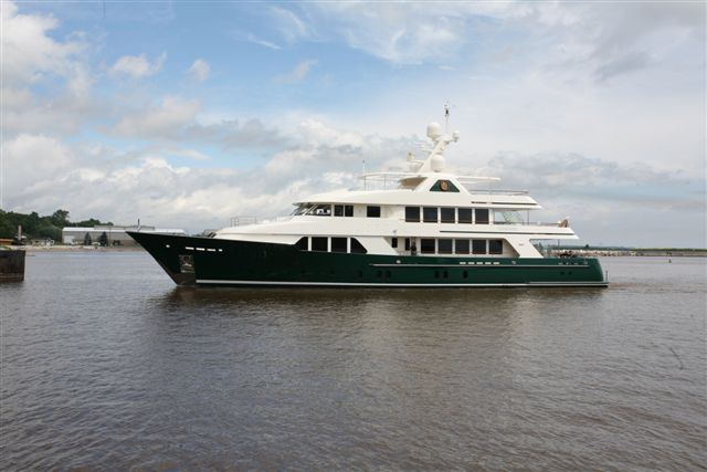 Motor yacht SEA OWL departs on delivery voyage