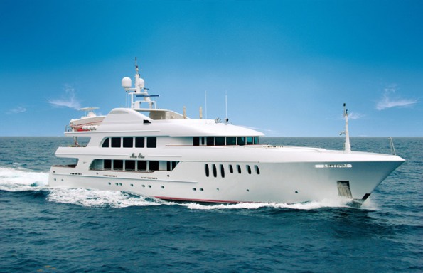 Superyacht Mia Elise launched by Trinity Yachts