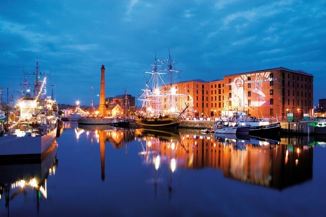 ‘Decade of Laughter’ at the Liverpool Boat Show