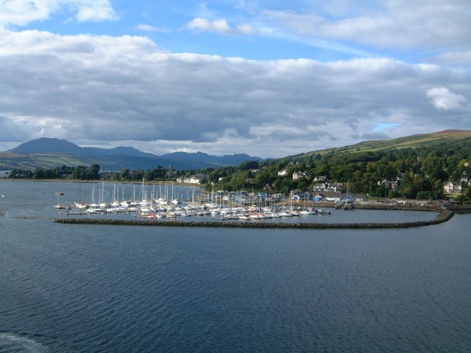 SF Marina breakwater calms Rhu Marina Scotland