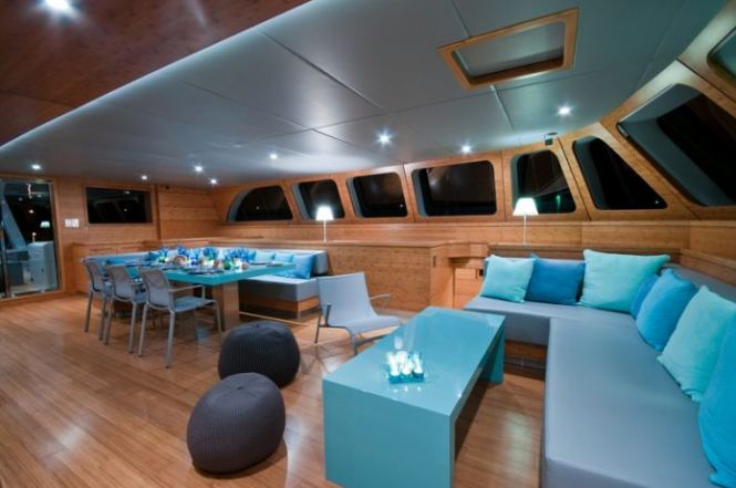 Luxury Charter Yacht CHE interior - Image credit to Sunreef Yachts